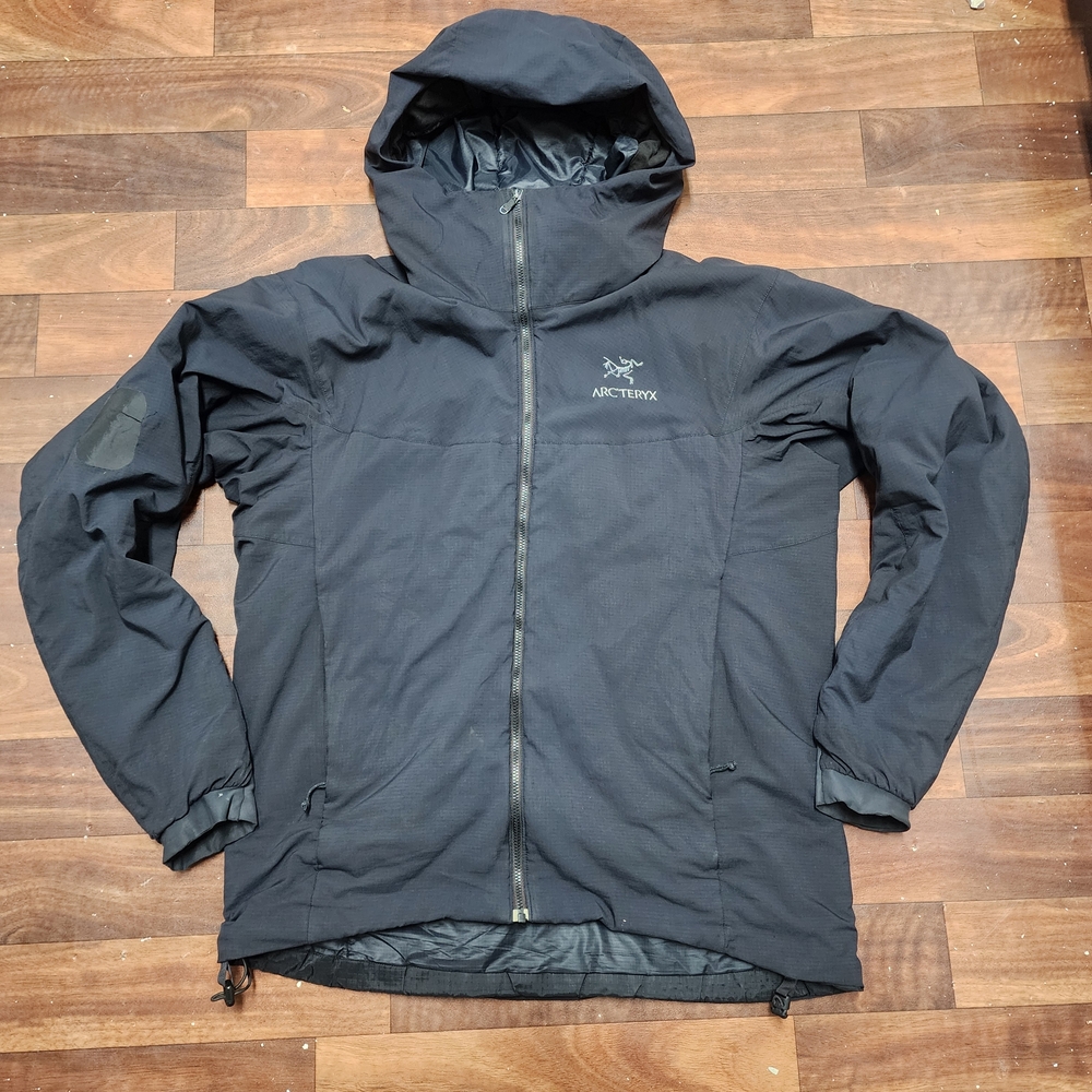 Arc'teryx Men's Black Atom Small